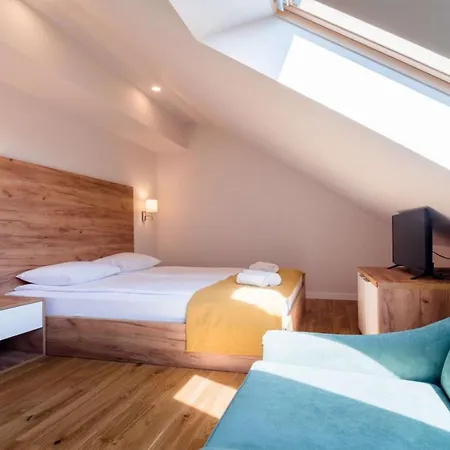 Aparthotel By Bor - Bor Complex